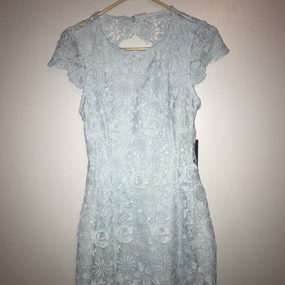 LULU’s BRANDNEW Blue Flower Dress
